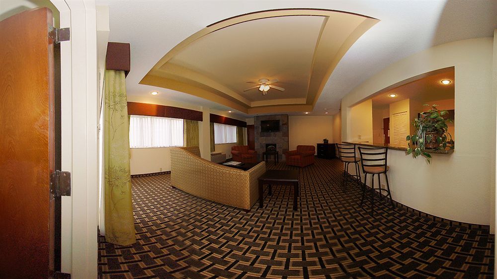 Quality Inn & Suites Greenville Near Downtown Екстериор снимка